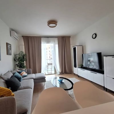 Alquiler de un amplio apartamento de 3 habitaciones, 71 m², distrito Belgrade Waterfront, Belgrado, Serbia